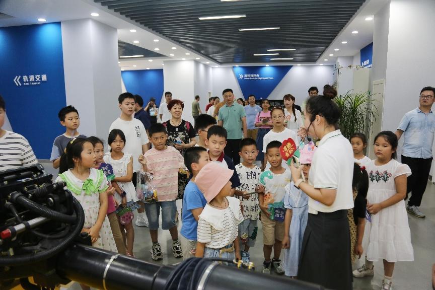 完美官方网站,完美wanmei(中国)第三届家属开放日活动圆满举行